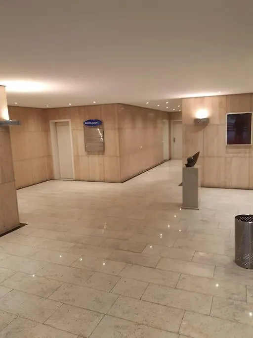 Gemutlich Und Moderne Wohnung In Dusseldorf Apartment